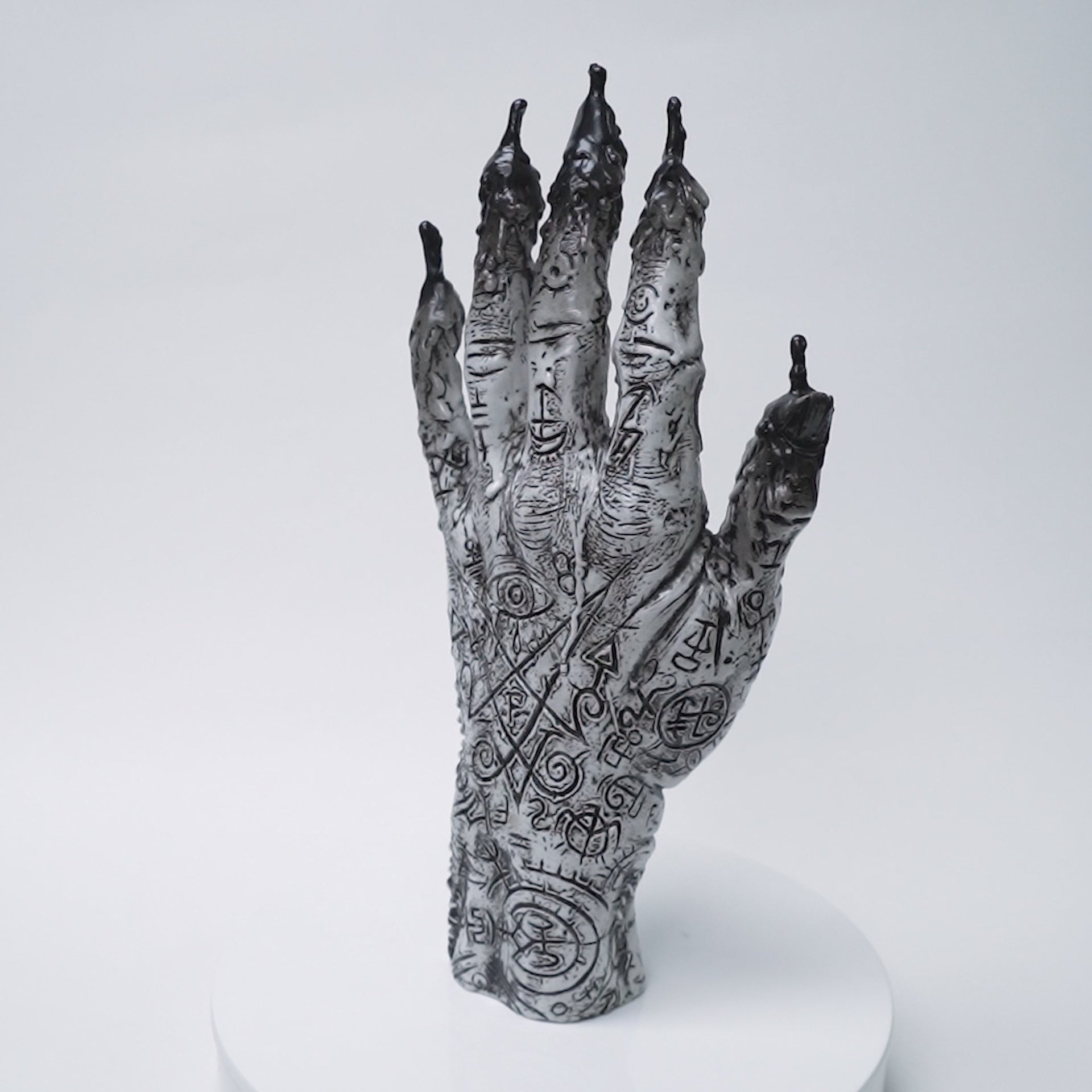 FLORIAN BERTMER - THE HAND OF GLORY